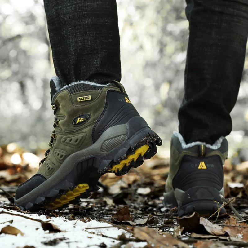 Montana Mountains Men's Hiking Boots - Image 12